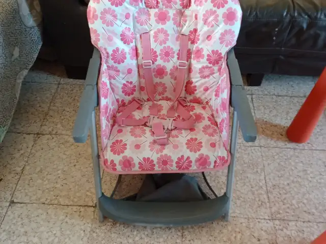 Chair for baby, Nicosia — Latsia - Agios Eleftherios
