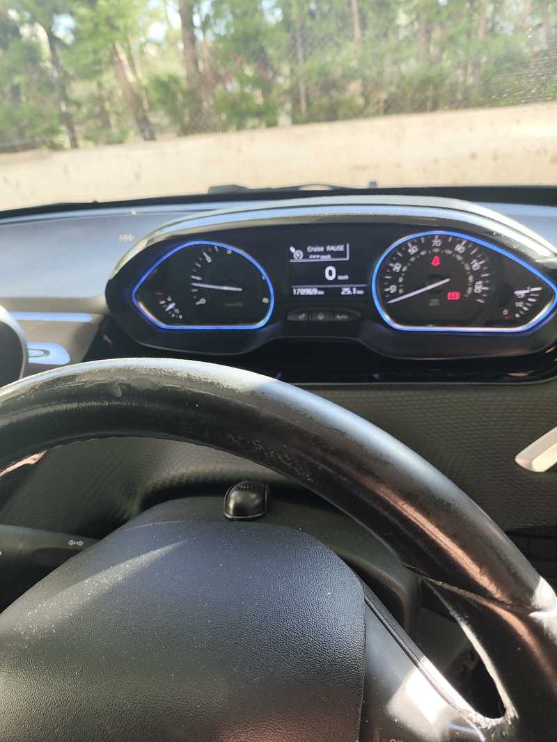 2015 Peugeot 2008 1,6L 2015 Cyprus