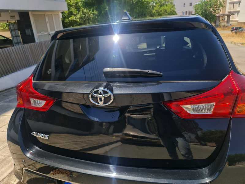 2014 Toyota Auris 1,5L 2014 Cyprus