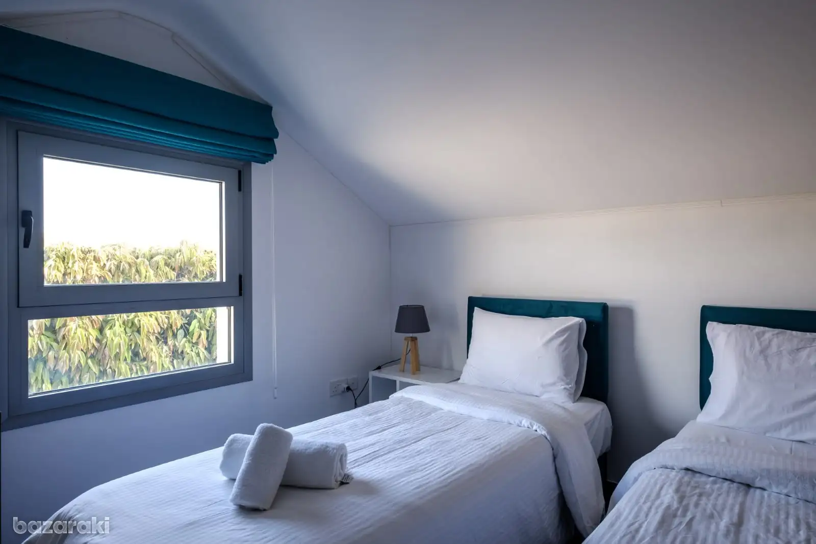 House, 2 bedrooms — 12