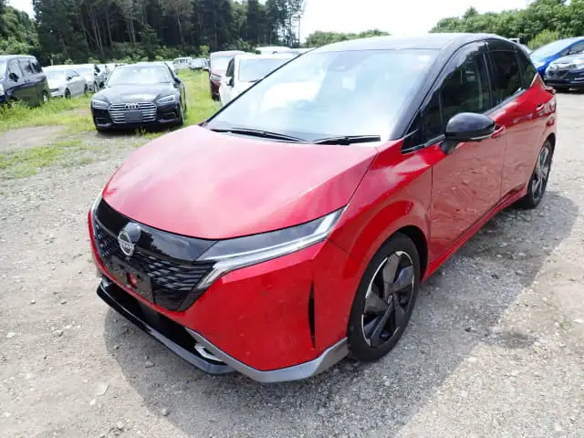 Nissan Aura