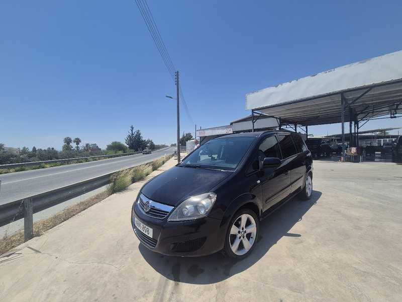 Opel, Vauxhall Zafira 1,8L 2014