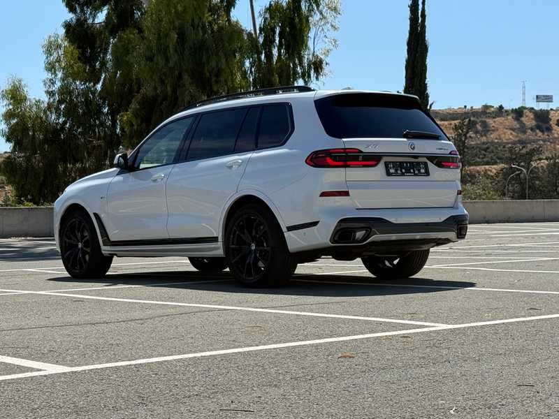 2023 BMW X7 3,0L 2023 Cyprus