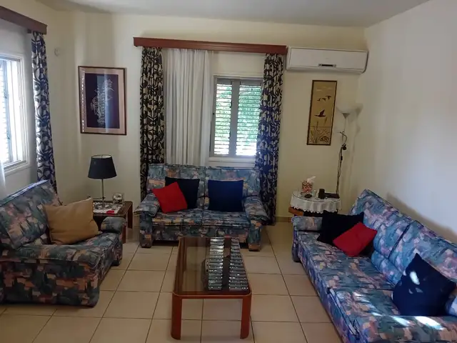 Σετ καθιστικού, Nicosia — Aglantzia