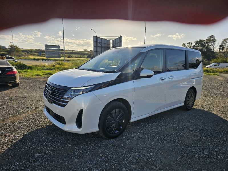 2023 Nissan Serena 2,0L 2023 Cyprus