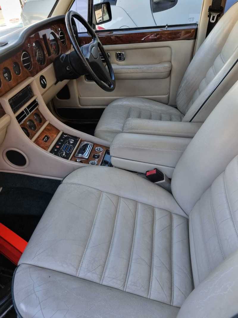 1992 Cars Classic 6,8L 1992 Cyprus