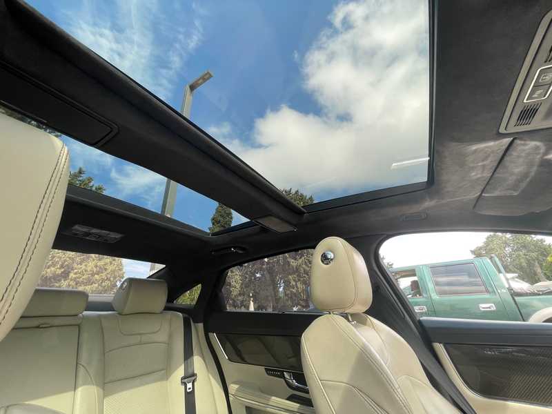 2013 Jaguar XJ 2,0L 2013 Cyprus