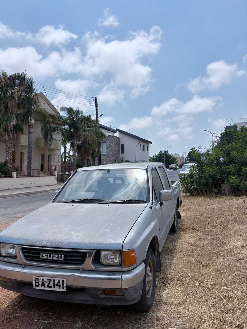 1992 Isuzu Pick-up 2,5L 1992 Cyprus