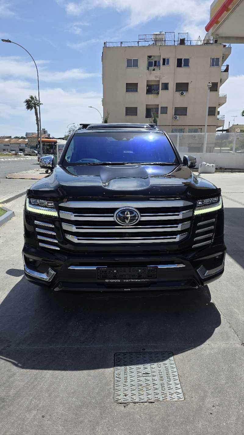 2022 Toyota Land Cruiser 300 3,3L 2022 Cyprus