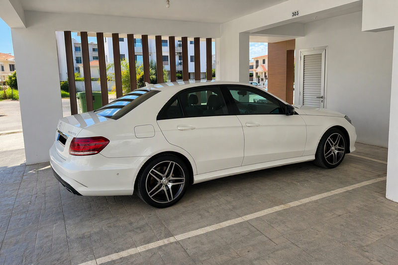 2015 Mercedes-Benz E-Class 2,2L 2015 Cyprus