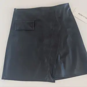 New skirt with tags, Επαρχία Πάφου — Γεροσκήπου