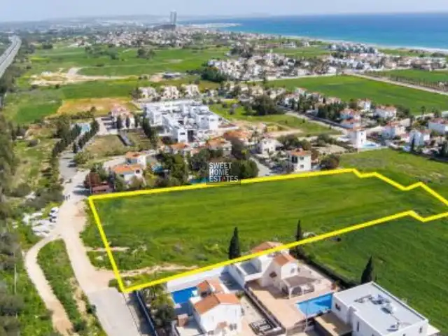 Tourist Field 5854 m², Famagusta — Agia Thekla