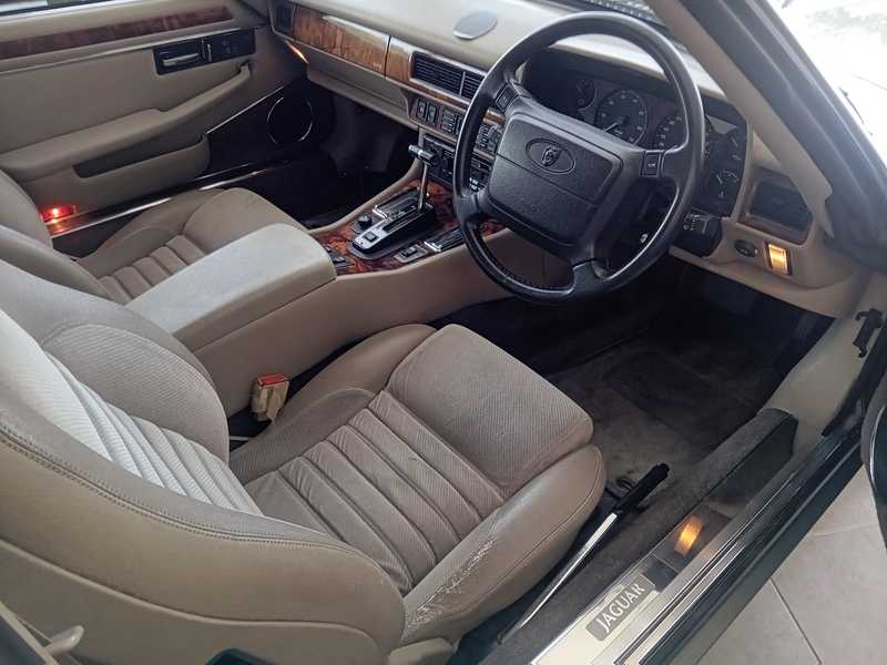 1995 Jaguar XJ 4,0L 1995 Cyprus