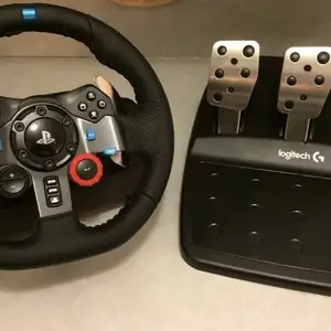 Logitech G29 Driving Force racing wheel with 3 pedals Like new, Επαρχία Λευκωσίας — Λατσιά - Άγιος Γεώργιος