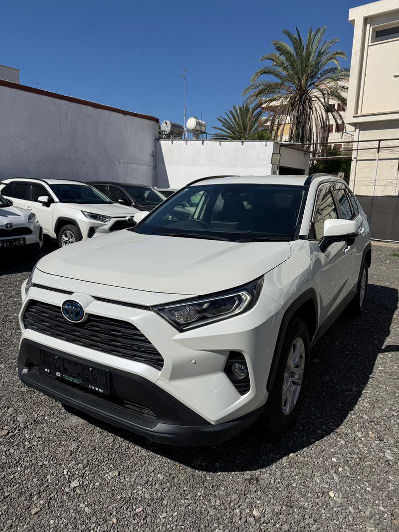 2021 Toyota RAV4 2,4L 2021 Cyprus