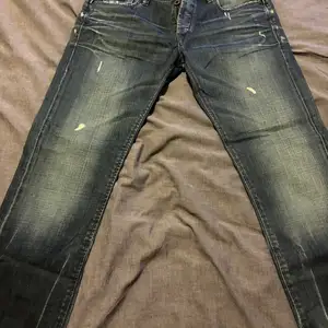Staff jeans, Nicosia — GSP Area