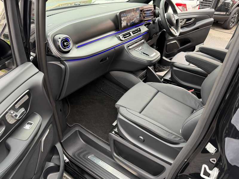 2025 Mercedes-Benz V-Class 2,0L 2025 Cyprus