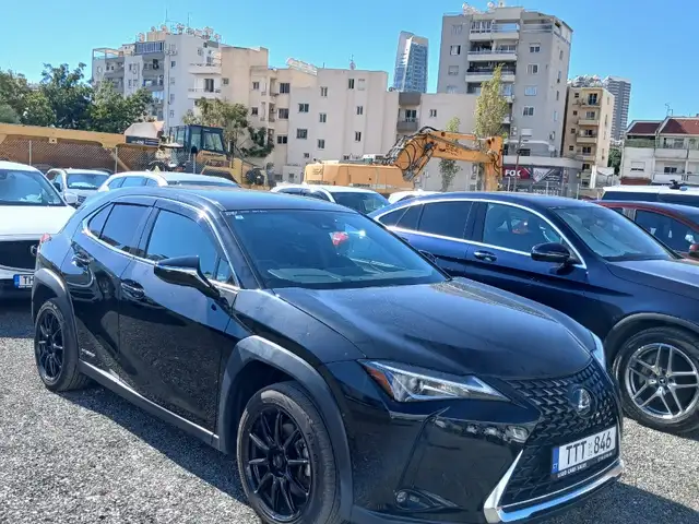 Lexus UX