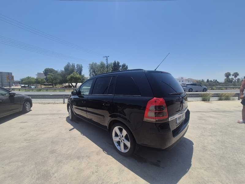2014 Opel, Vauxhall Zafira 1,8L 2014 Cyprus