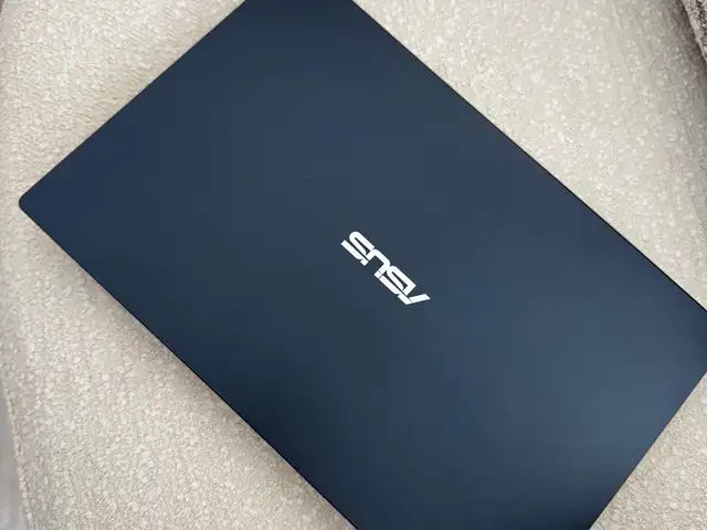 Asus laptop, Επαρχία Αμμοχώστου — Δερύνεια