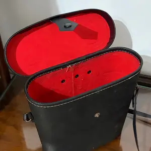 Vintage 1960s hard binoculars carrying case porro prism w/ red velvet-22x21x10cm, Paphos — Paphos - Agios Theodoros