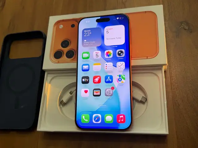 Iphone 17 pro max 256gb like new condition, Επαρχία Λεμεσού — Λεμεσός - Αγία Φύλα