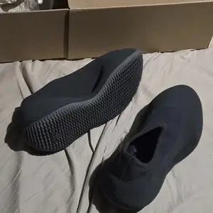Yeezy knit rnr 42 2/3, Επαρχία Λεμεσού — Λεμεσός - Αγία Φύλα