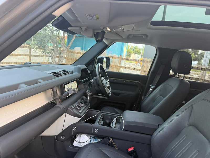 2021 Land Rover Defender 3,0L 2021 Cyprus