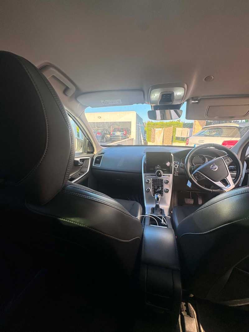 2017 Volvo XC60 6,4L 2017 Cyprus
