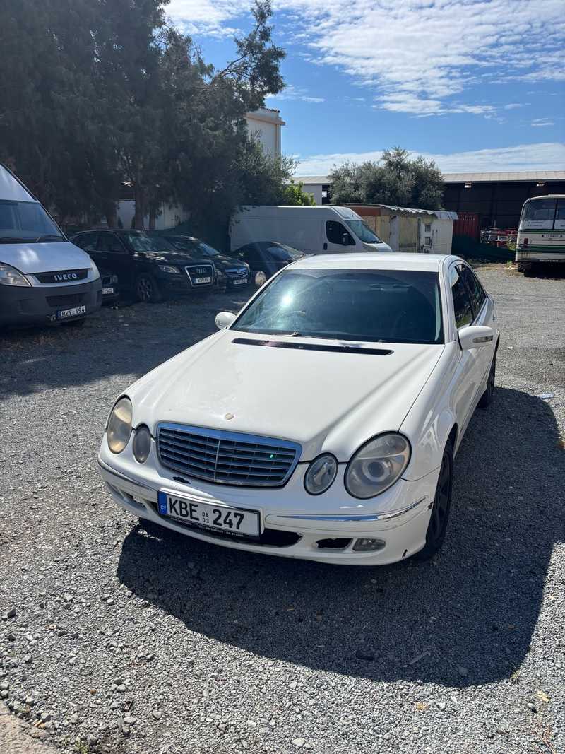 Mercedes-Benz E-Class 2,7L 2003