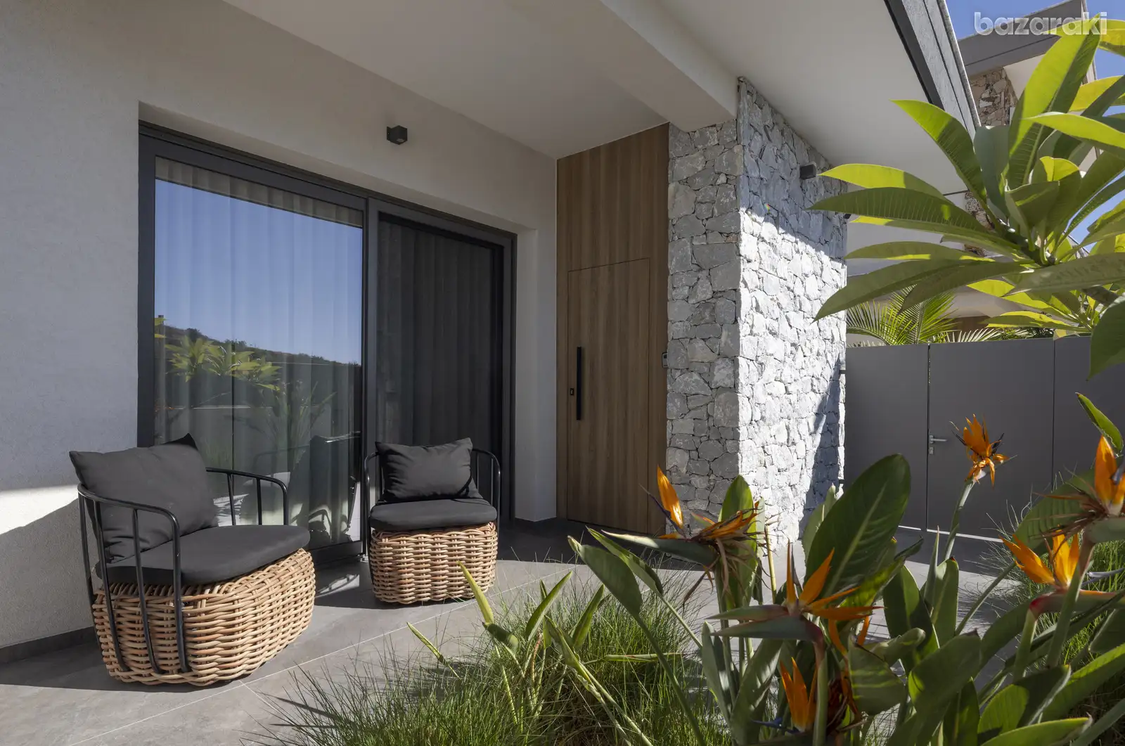 House, 3 bedrooms — 3