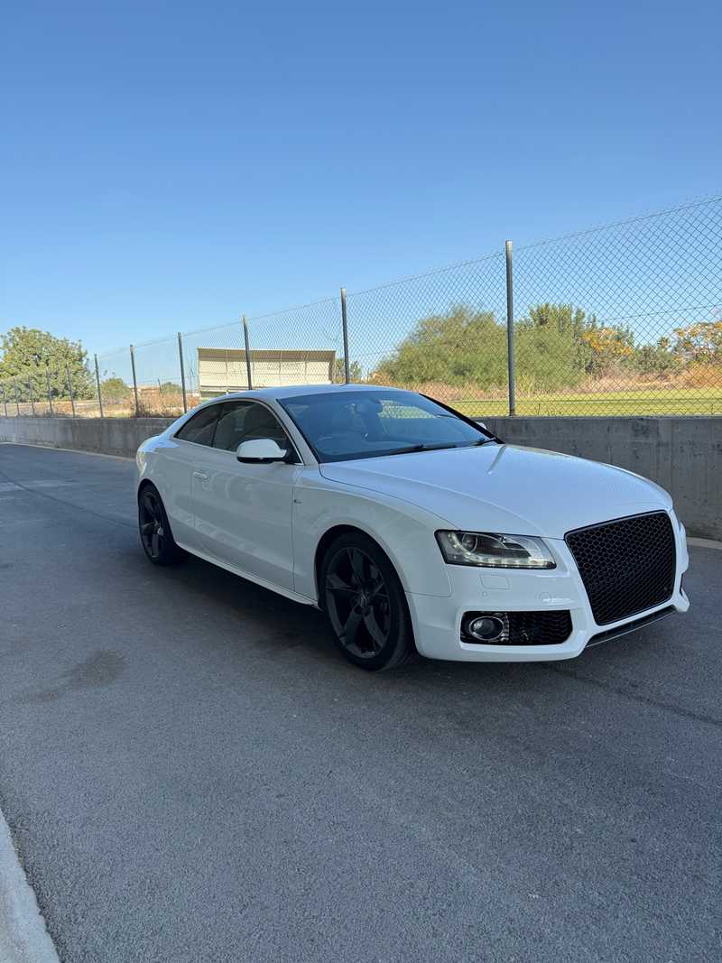 2010 Audi A5 2,0L 2010 Cyprus