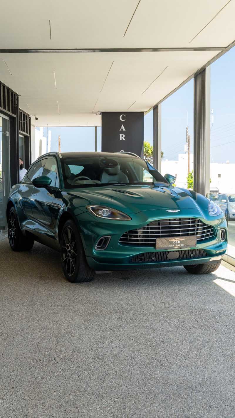 Aston Martin DBX 4,0L 2023