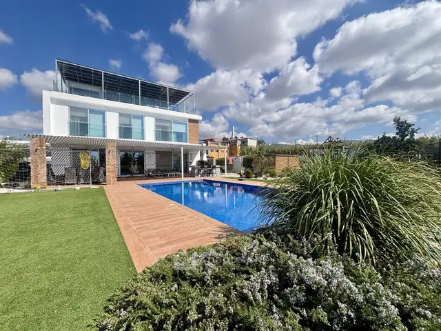 4-bedroom villa for sale, Paphos — Pegeia