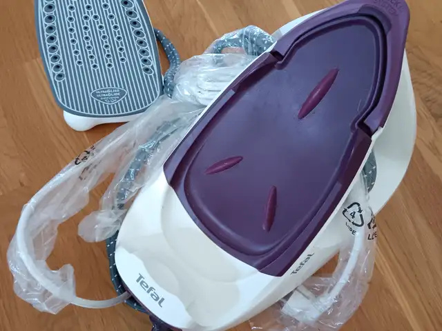 Steam generator iron tefal easy pressing, Επαρχία Πάφου — Τάλα