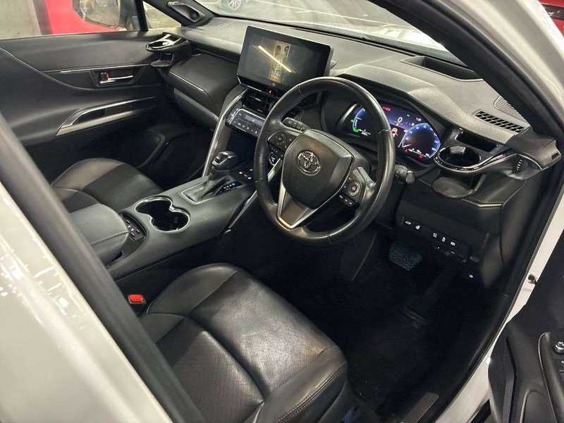 2023 Toyota Harrier 2,5L 2023 Cyprus