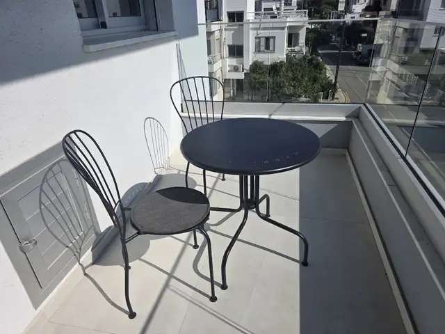 Coffee outdoor table with 2 chairs set, Επαρχία Λευκωσίας — Στρόβολος - Ακρόπολη