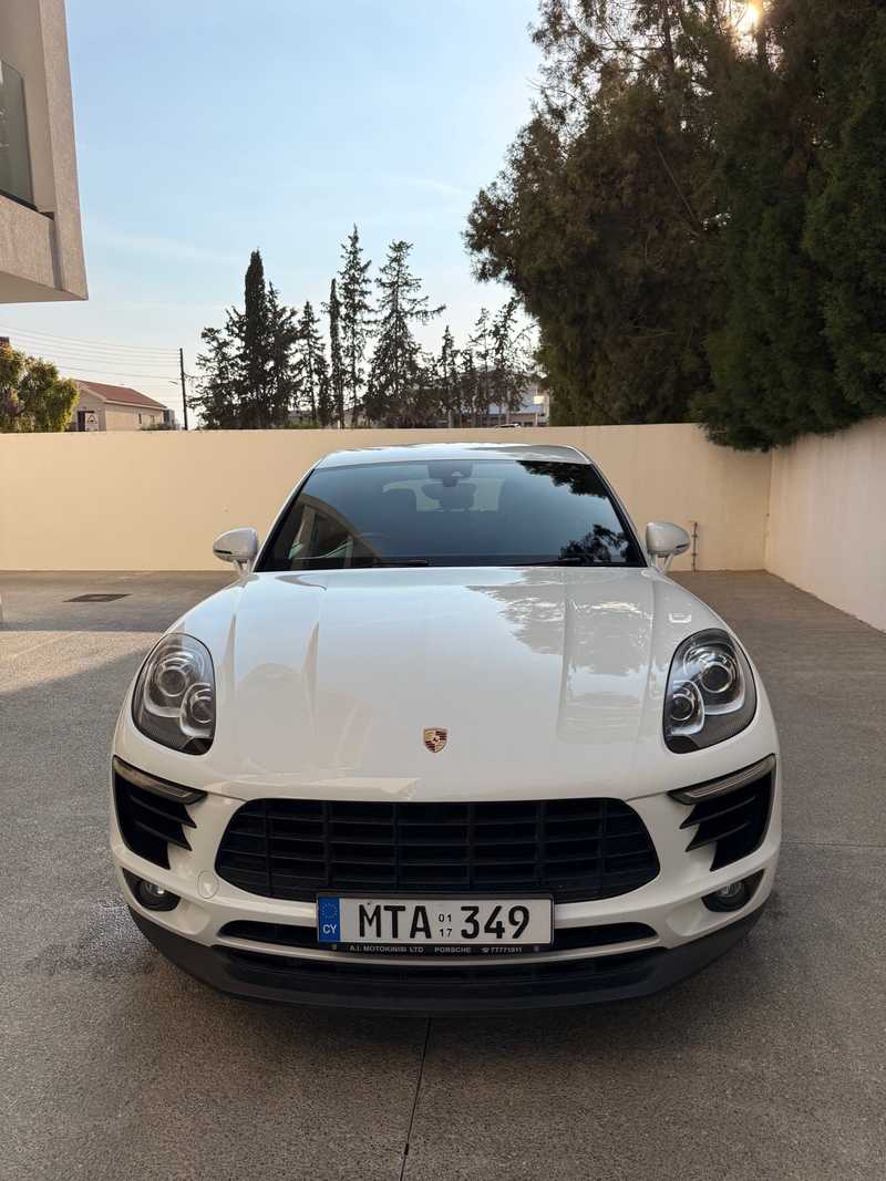 2017 Porsche Macan 3,0L 2017 Cyprus