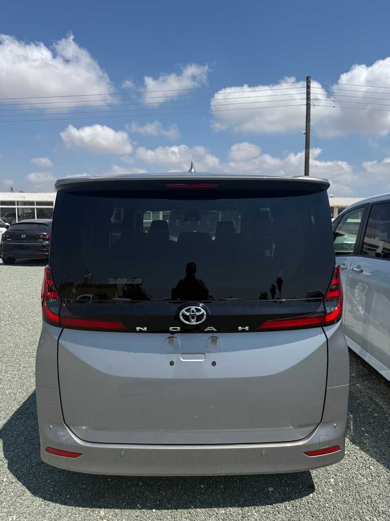 2023 Toyota Noah 2,0L 2023 Cyprus