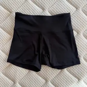 Reebok sports shorts, Επαρχία Πάφου — Πέγεια