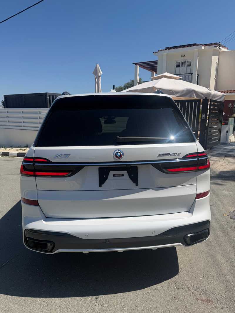 2024 BMW X7 4,0L 2024 Cyprus