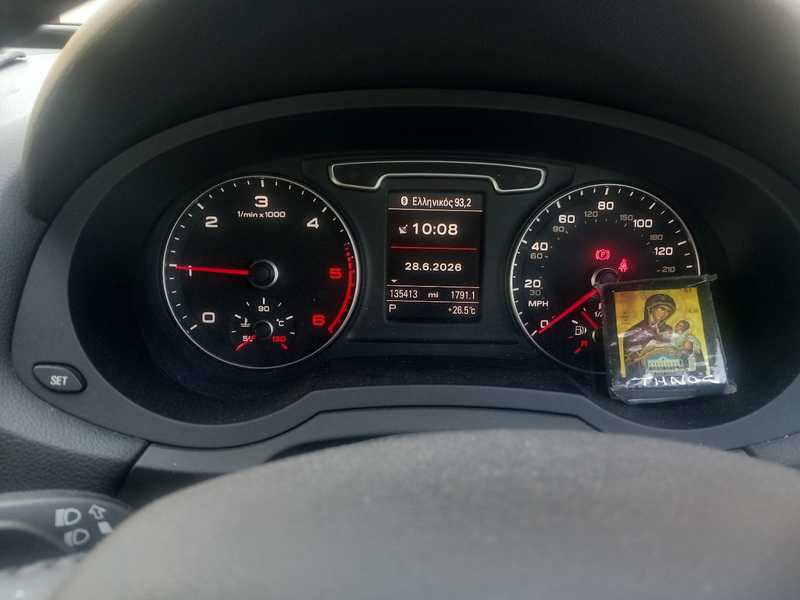 2014 Audi Q3 2,0L 2014 Cyprus