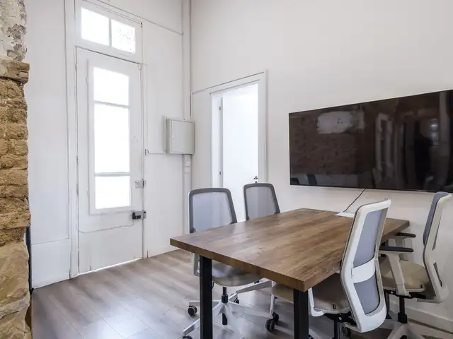 Offices in historical centre, Επαρχία Λεμεσού — Λεμεσός - Αγία Νάπα - 9