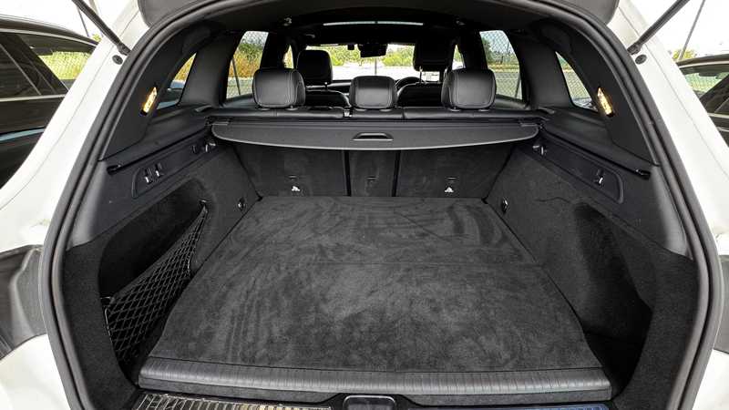 2022 Mercedes-Benz GLC-Class 2,0L 2022 Cyprus