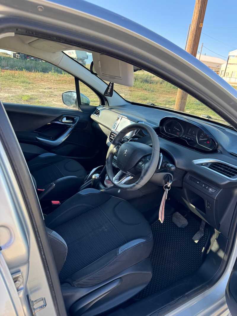 Peugeot 208 1,4L 2012