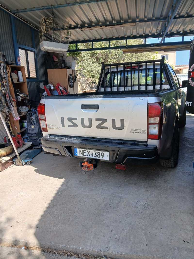 2012 Isuzu D-MAX 2,5L 2012 Cyprus