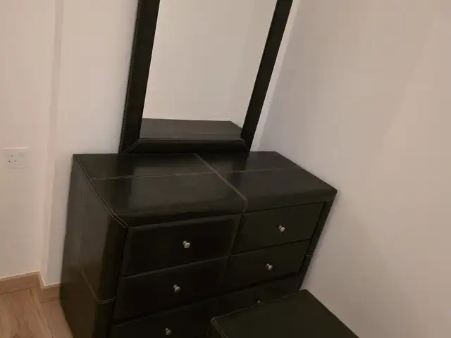 Faux leather dressing table / 6-drawer dresser with mirror & stool, Limassol — Limassol - Zakaki