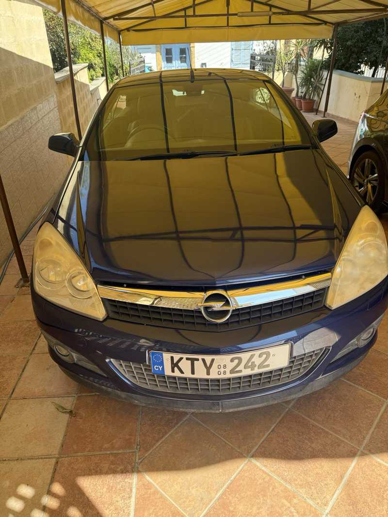 2008 Opel, Vauxhall Astra 1,6L 2008 Cyprus
