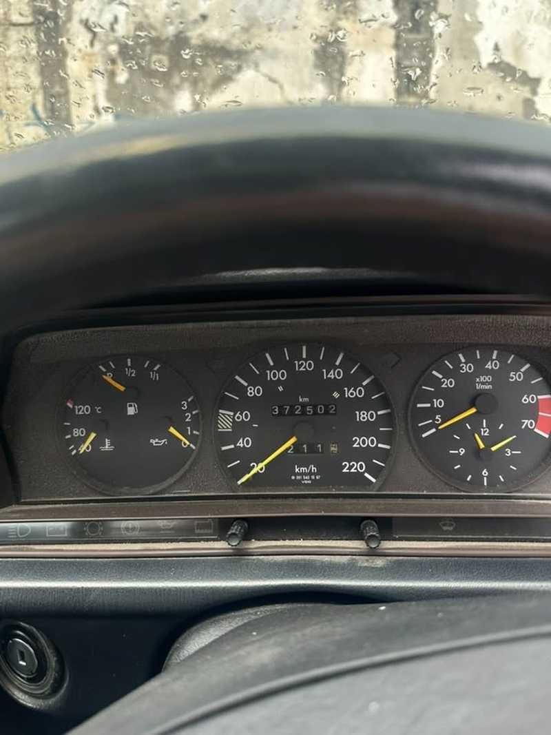1990 Mercedes-Benz 190 2,0L 1990 Cyprus