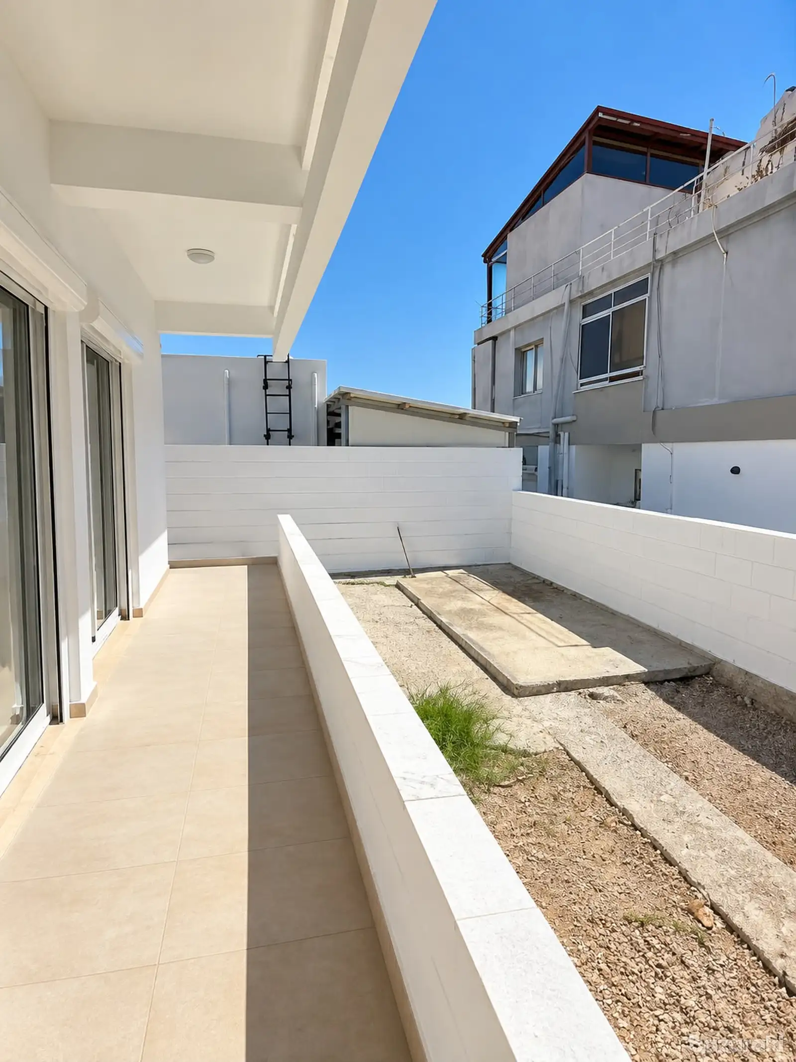 House, 3 bedrooms — 10